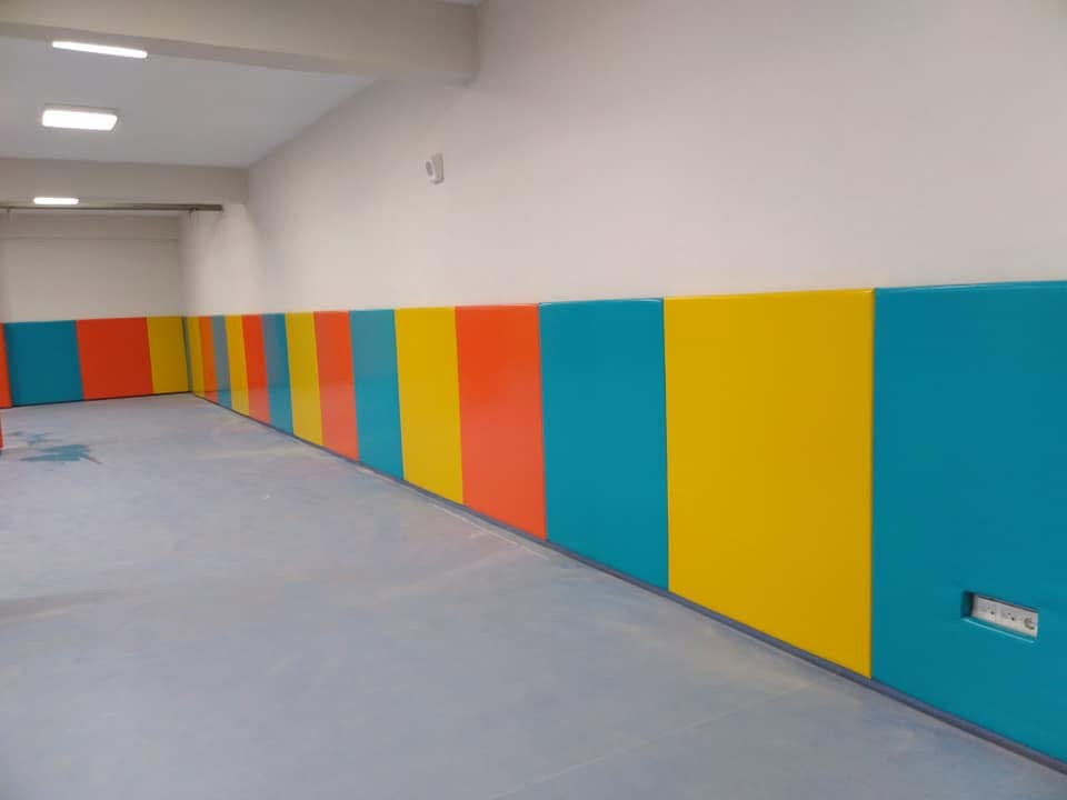 Duvar Koruma Minderi | Spor Salonu Duvar Pedi | 180 cm | Branda Kaplı | BİRLİKSPOR