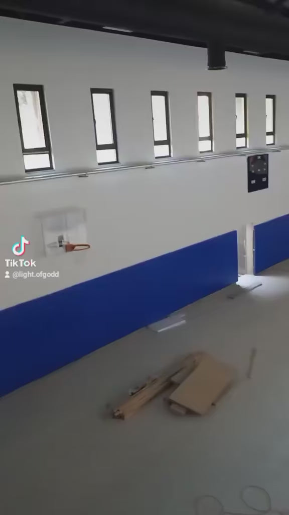 Duvar Koruma Minderi | Spor Salonu Duvar Pedi | 180 cm | Branda Kaplı | BİRLİKSPOR